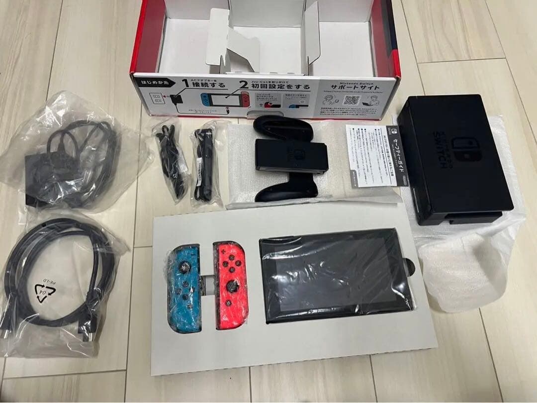 Nintendo Switch 本体 赤青Joy-Con セット