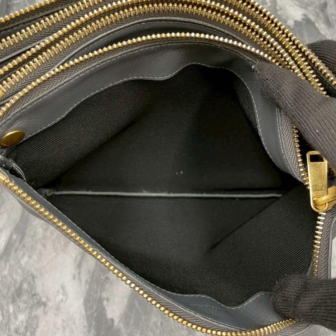 べーさん ✨セリーヌ　トリオラージ　ショルダーバッグ