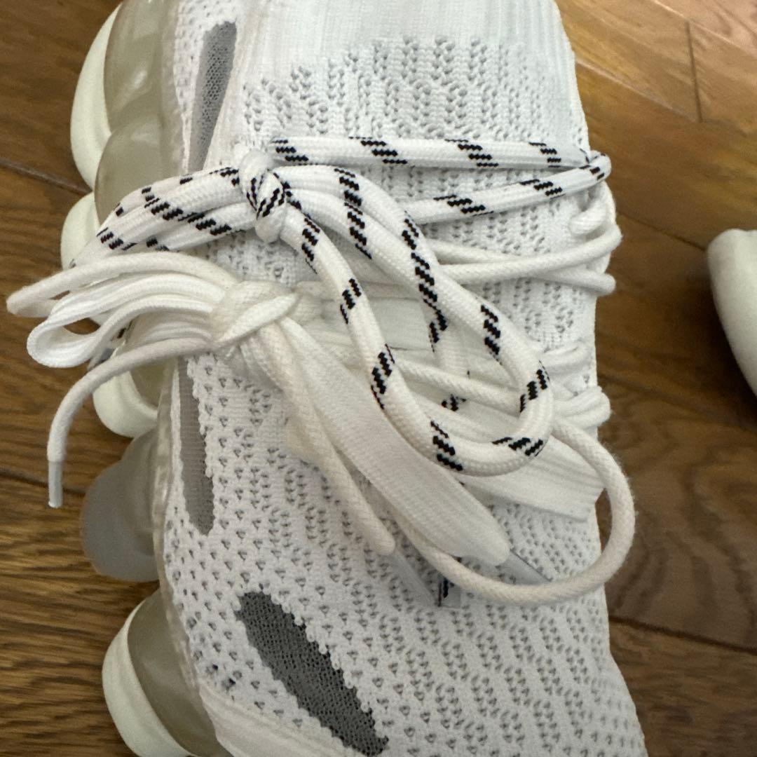 ミキオサカベ　スニーカー