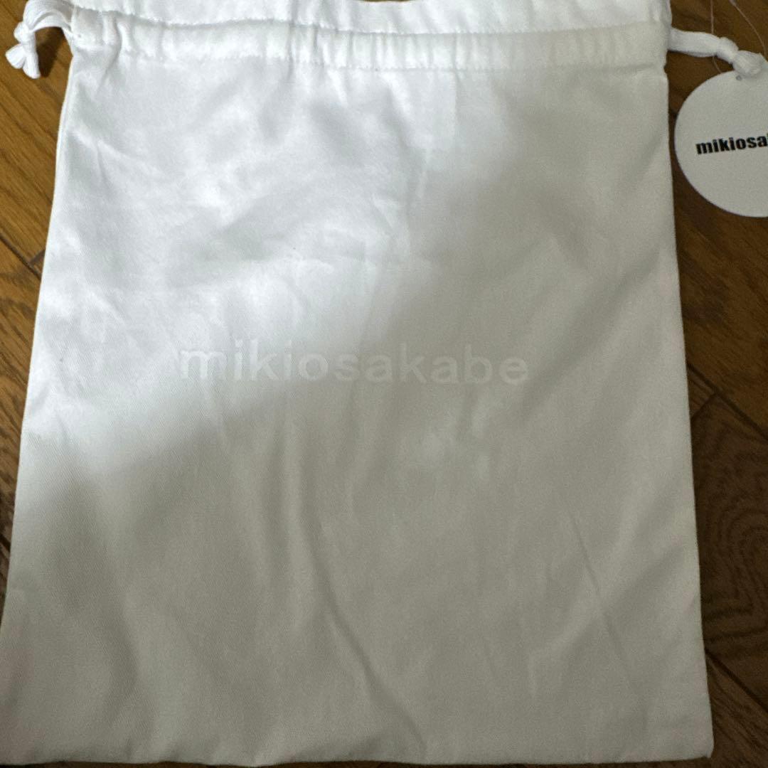 ミキオサカベ　スニーカー