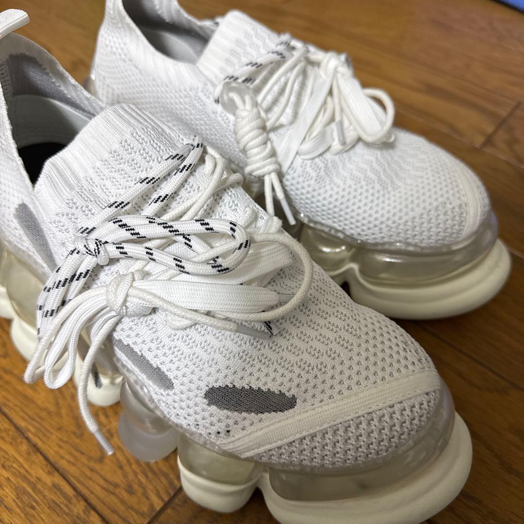 ミキオサカベ　スニーカー