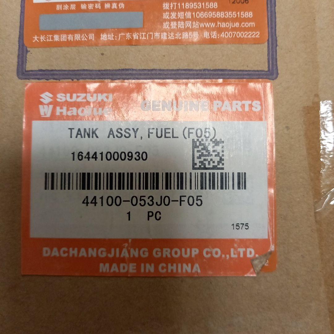 スズキ　純正GN125　2F　ガソリンタンク　未使用品