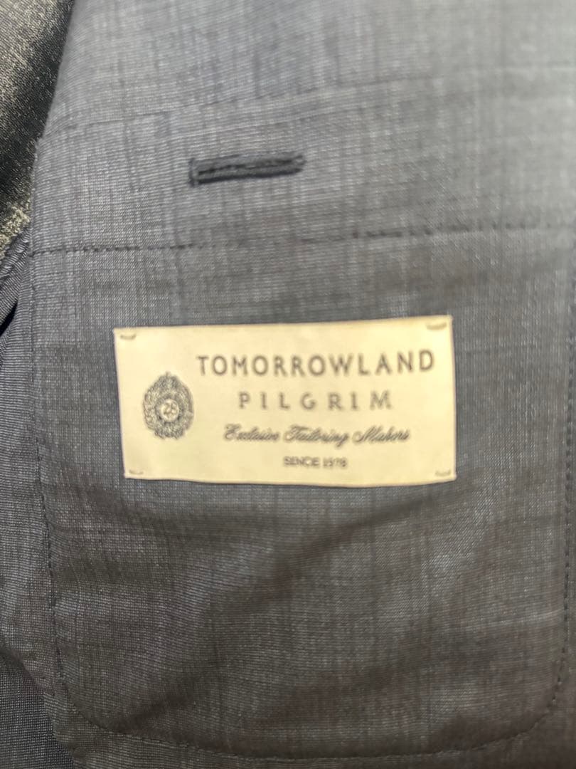 Loro Piana ダークブルー 夏用スーツ