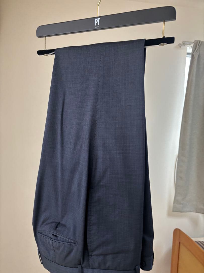 Loro Piana ダークブルー 夏用スーツ