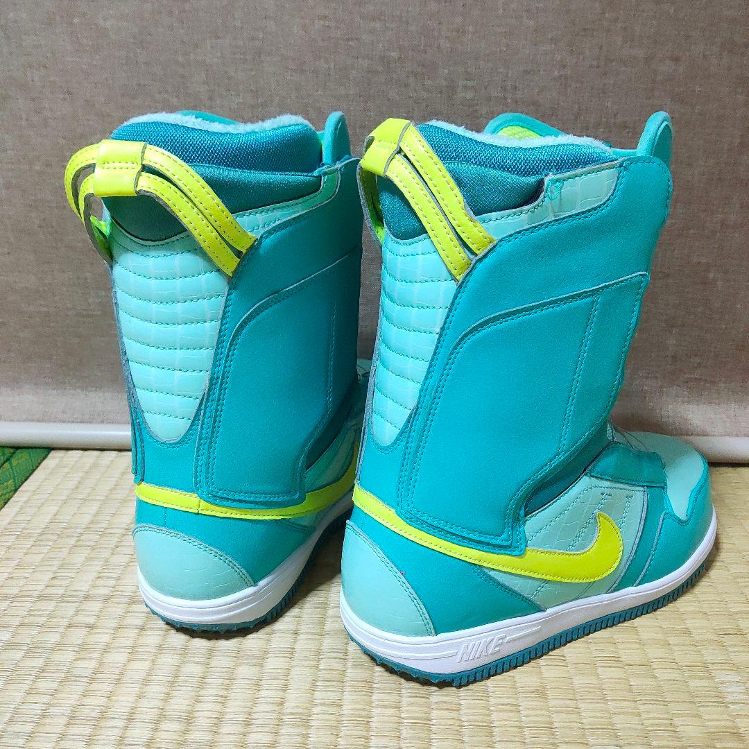NIKE スノーボードブーツ 22.5cm