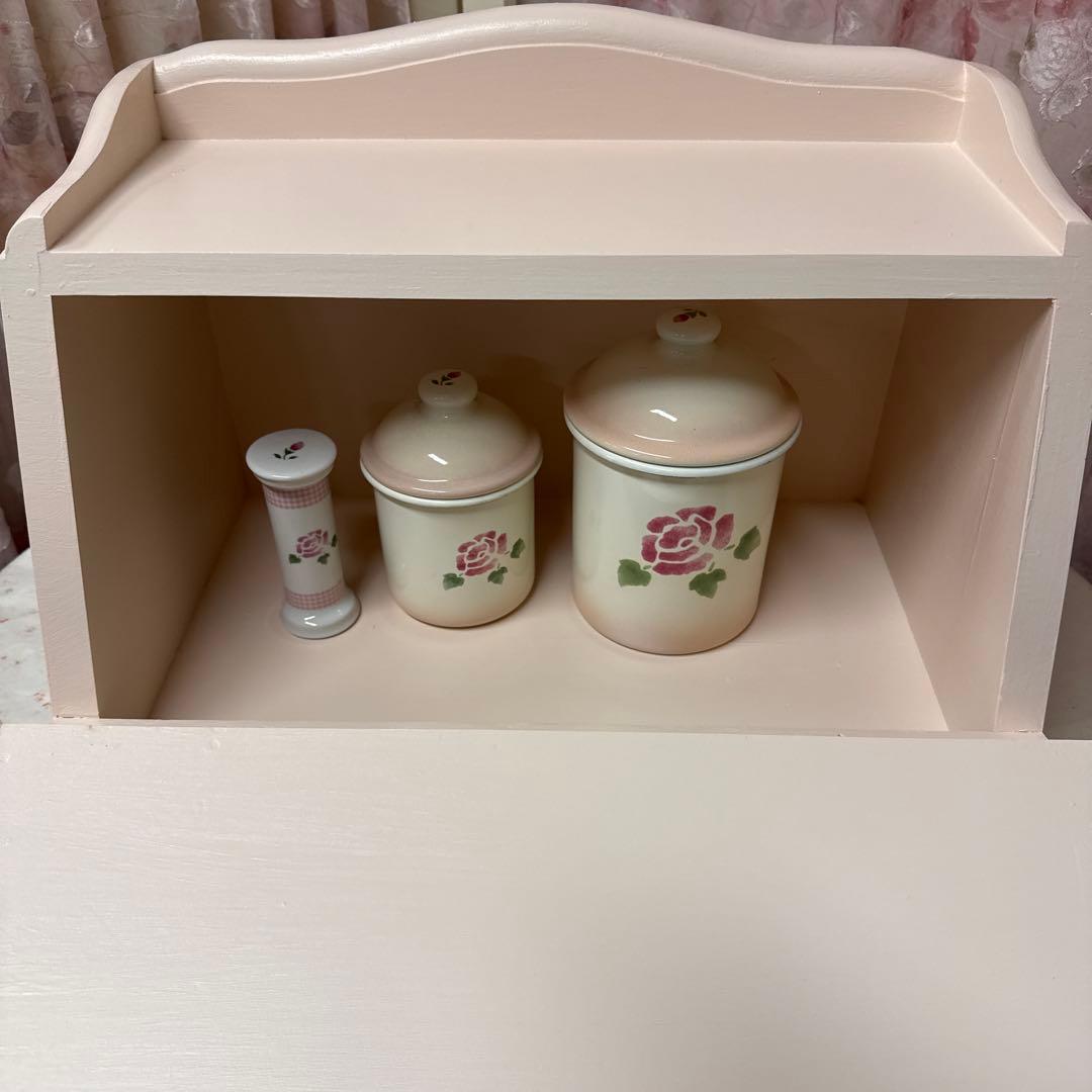 【限定特価)マニーローズ取手と薔薇ステンシルの ブレッドボックスピンク　パイン材