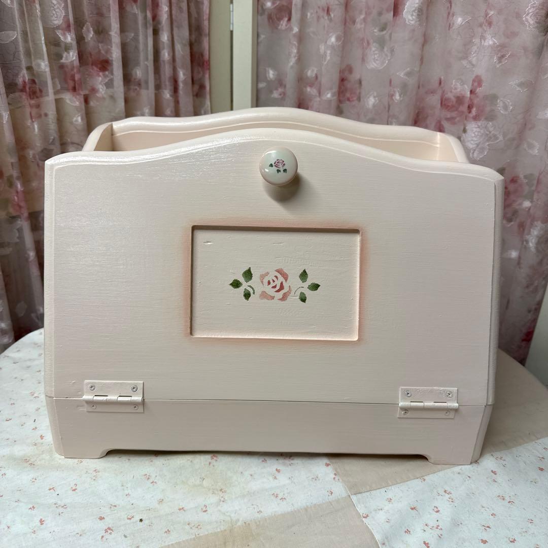 【限定特価)マニーローズ取手と薔薇ステンシルの ブレッドボックスピンク　パイン材