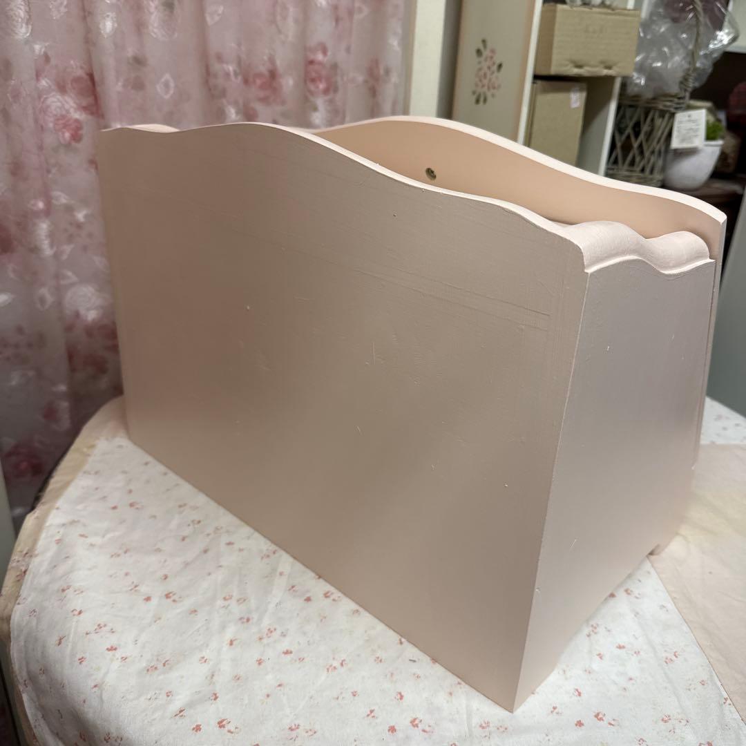 【限定特価)マニーローズ取手と薔薇ステンシルの ブレッドボックスピンク　パイン材