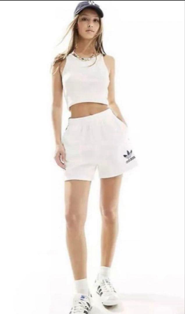 adidas アディダス W TERRY SHORT ショートパンツ　S