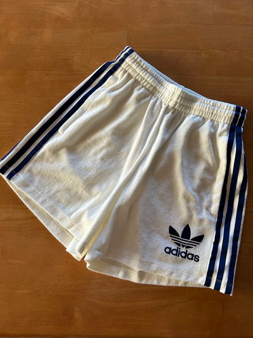 adidas アディダス W TERRY SHORT ショートパンツ　S