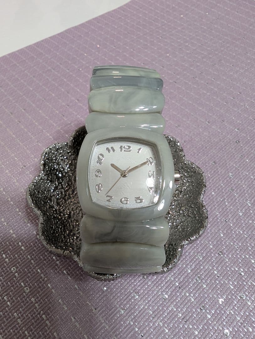 新品Time Will Tell アナログ腕時計　白 ×グレーマーブル