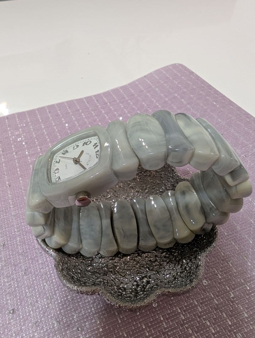 新品Time Will Tell アナログ腕時計　白 ×グレーマーブル