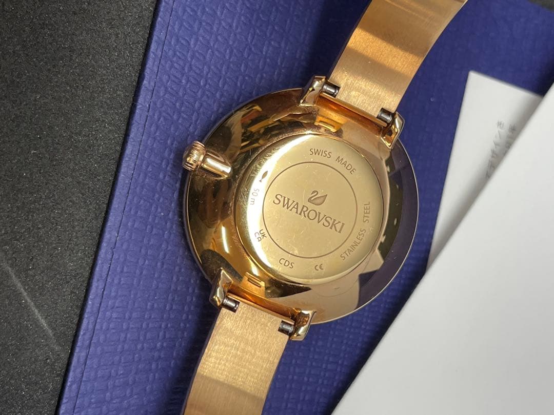 SWAROVSKI 腕時計 ゴールド　スワロフスキー ウォッチ箱付き　コマ　稼働