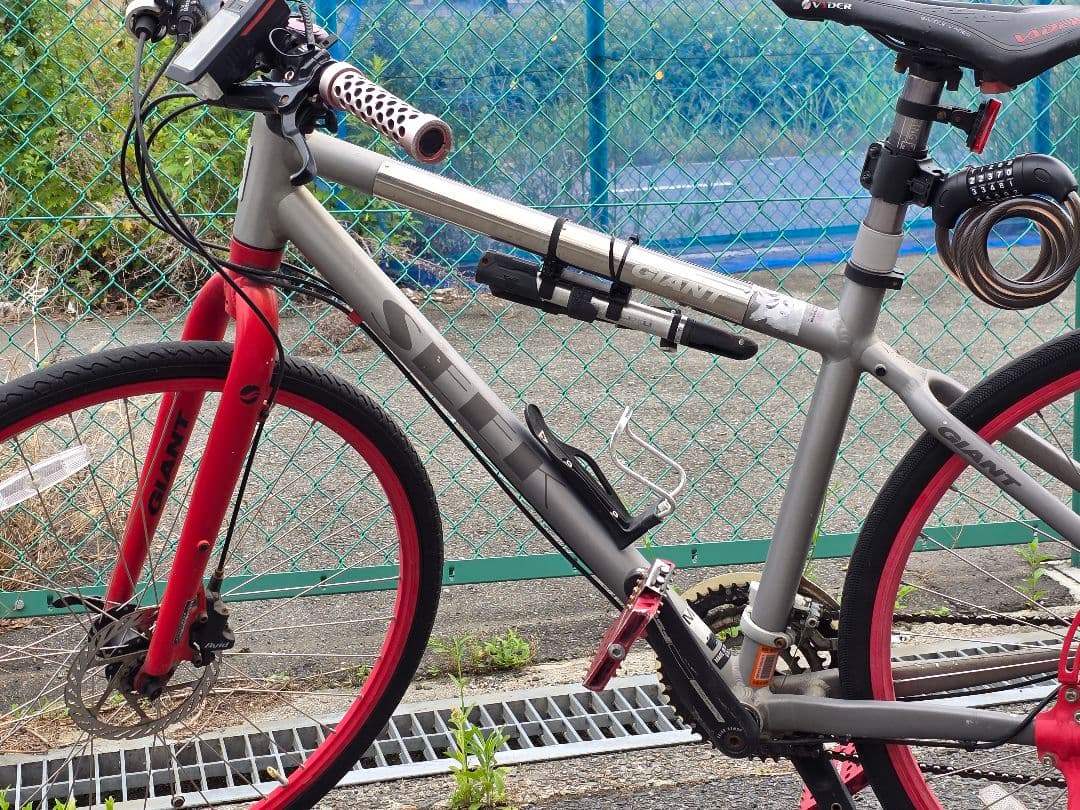 自転車本体 giant seek
