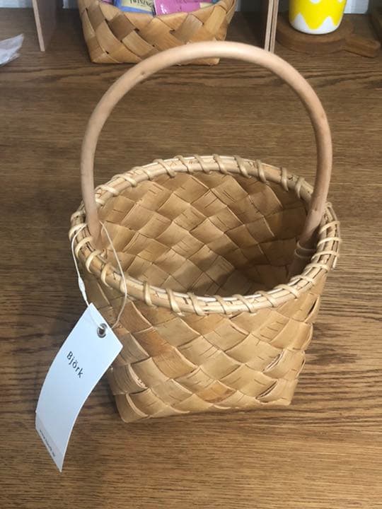 ビヨルク　Bjork ハンドル付白樺の根かがりバスケット