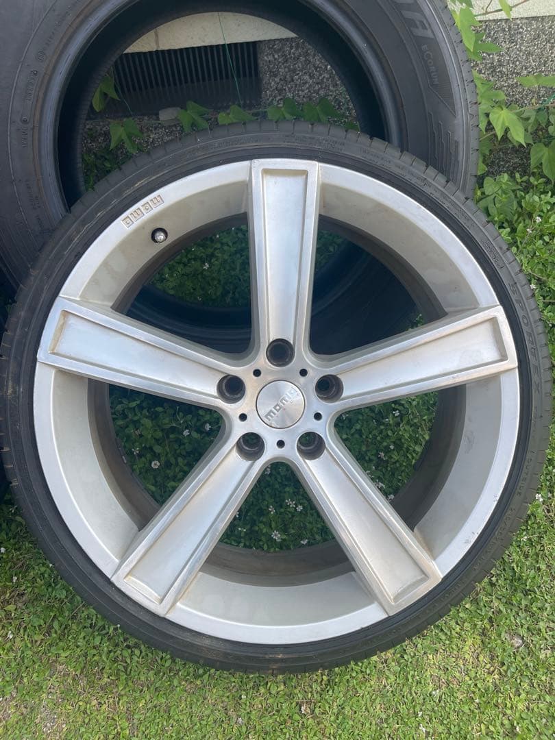 momo ホイール　19インチ　8j 114.3