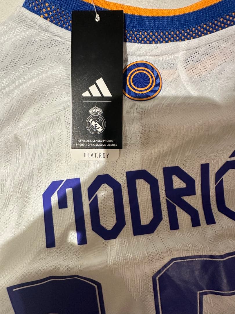 レアル・マドリード　モドリッチ　ユニフォーム
