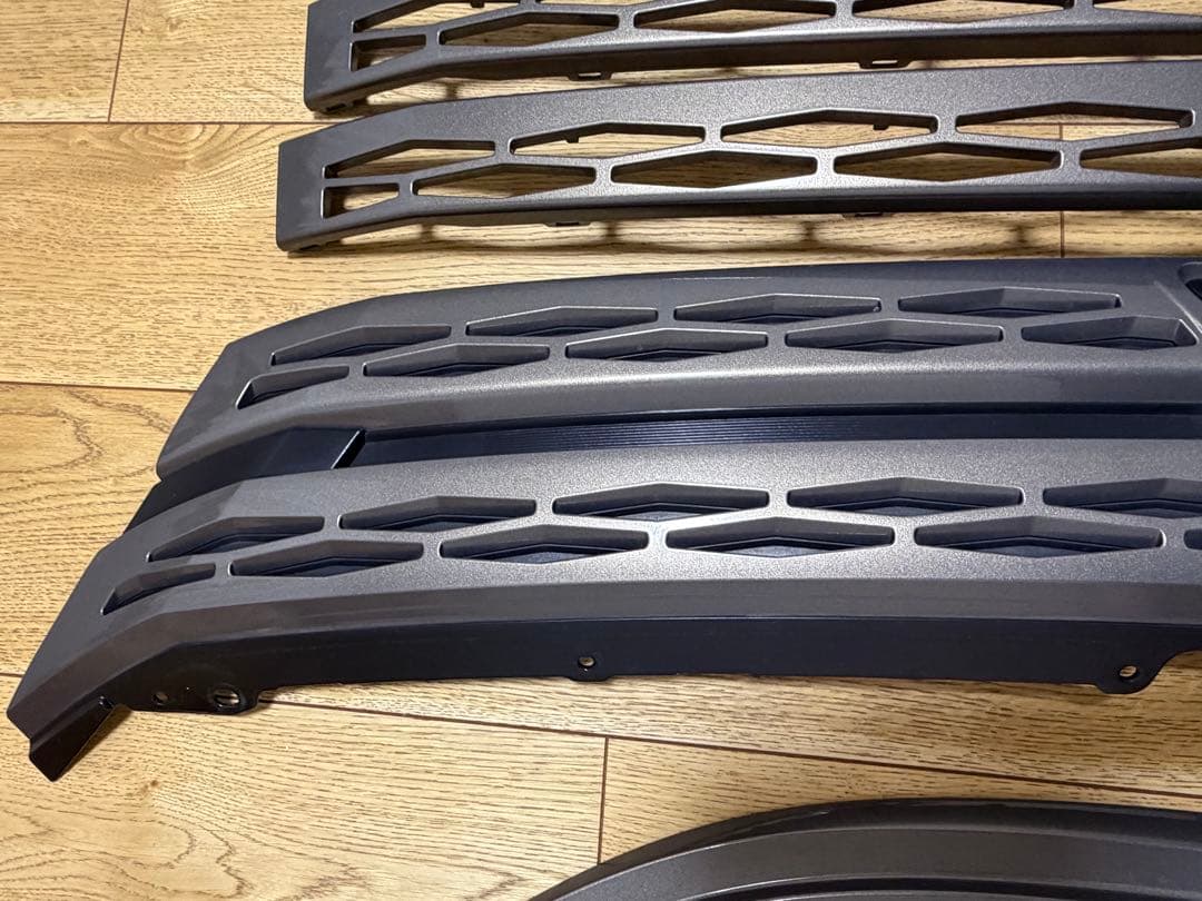 新型デリカD:5 後期 フロントグリルM'z SPEED バンパーガードセット