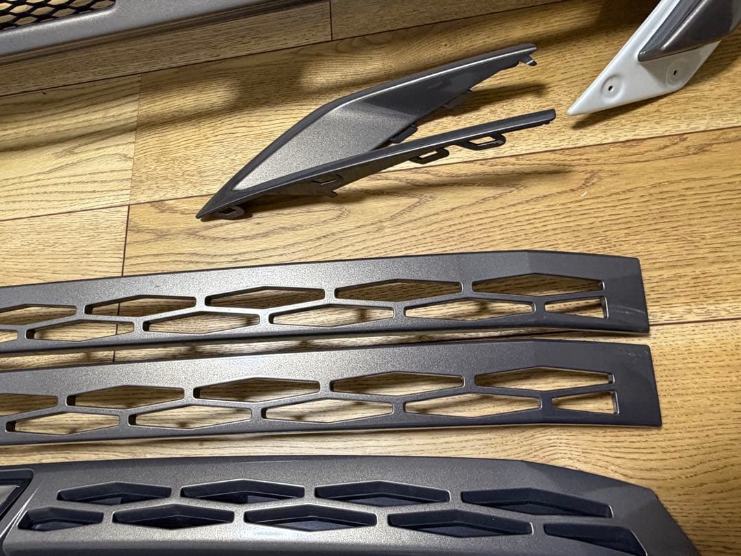 新型デリカD:5 後期 フロントグリルM'z SPEED バンパーガードセット