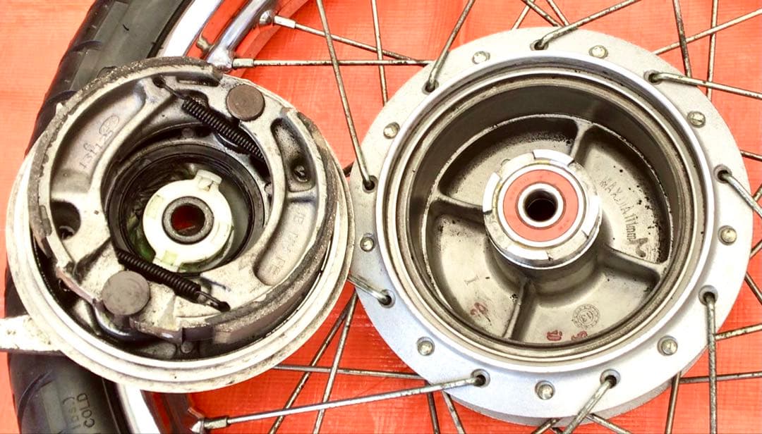 スーパーカブプロ【前・後ホイール】ブレーキパネル付 /クロスカブ50にも