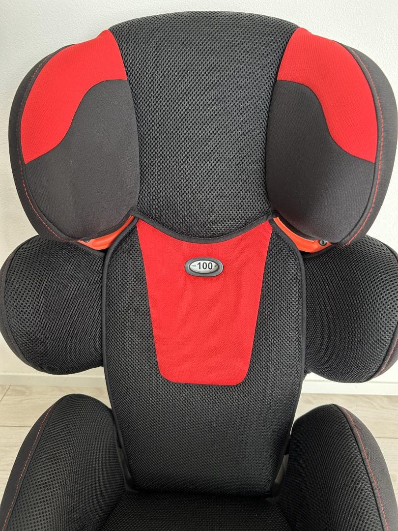 ジュニアシート　ISOFIX　ジョイソン・セイフティ・システムズ