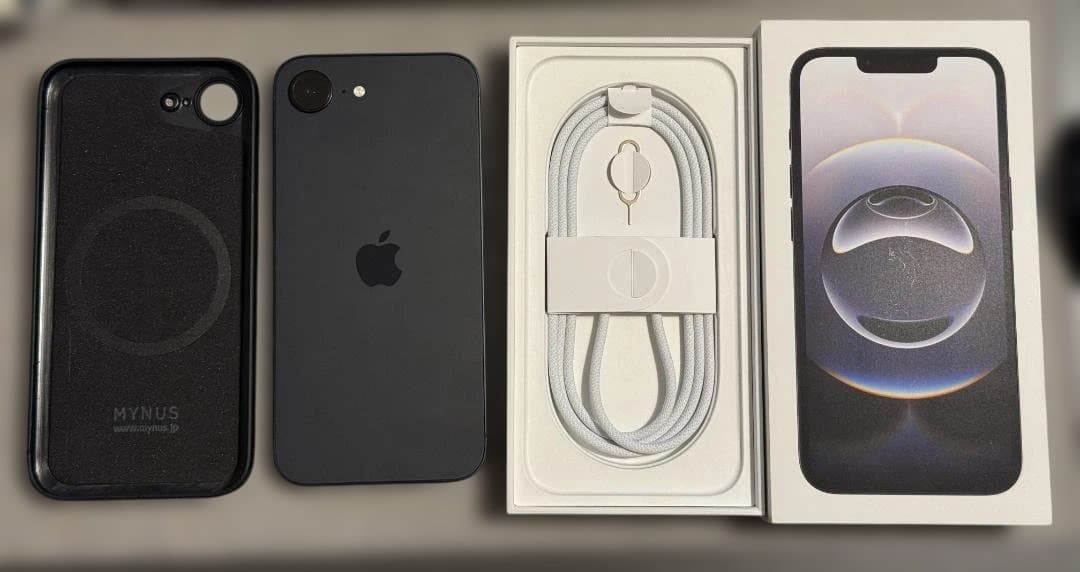 Apple iPhone 16e 128GB ブラック SIMフリー 画面擦れ有