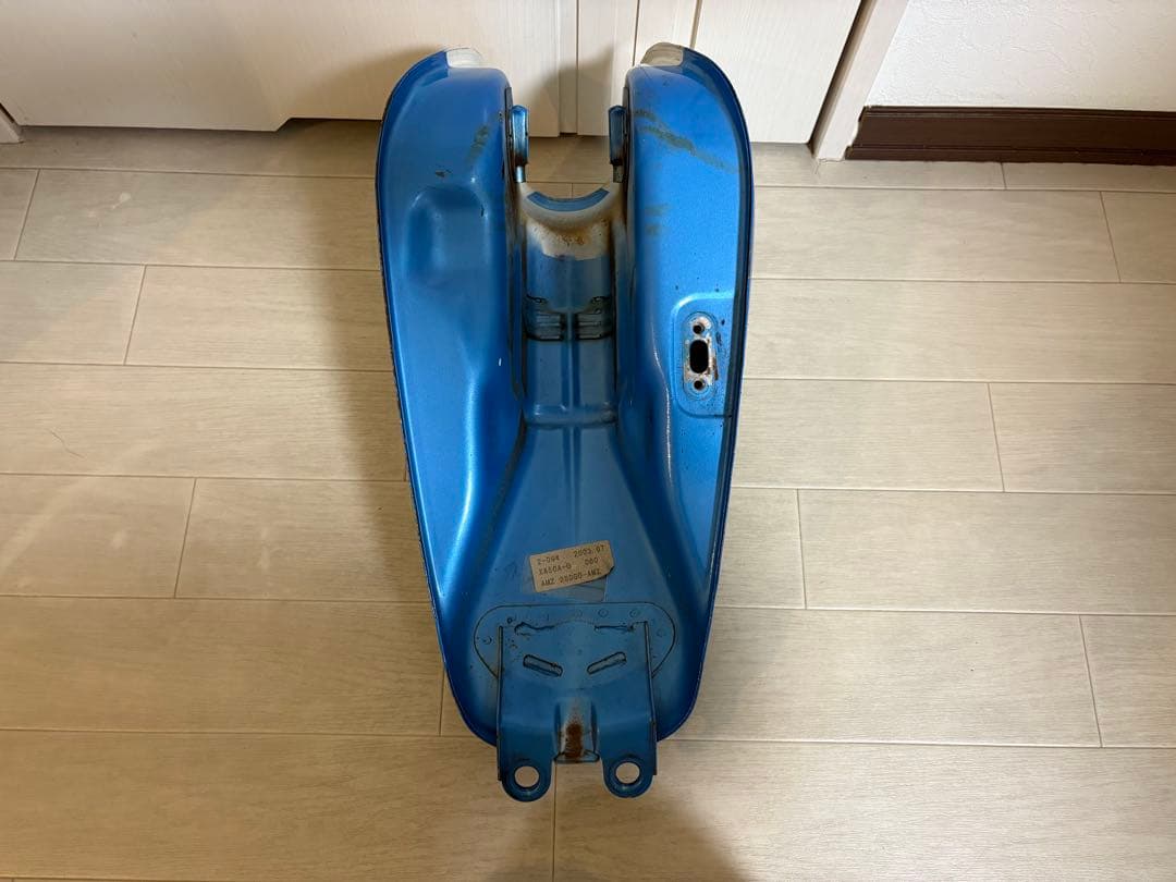 スズキ グラストラッカー タンク 青/白