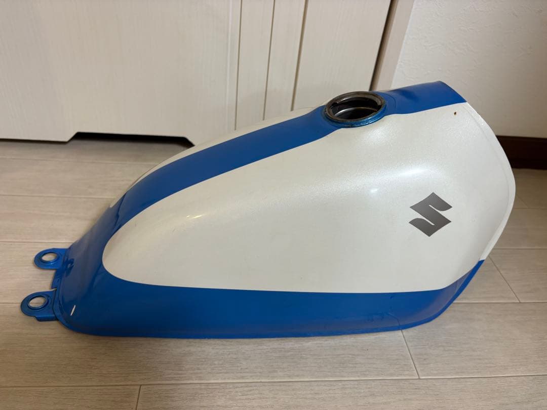 スズキ グラストラッカー タンク 青/白