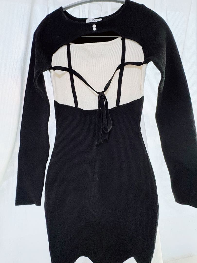 デコルテオープンバイカラーリボンニットワンピース LIP SERVICE