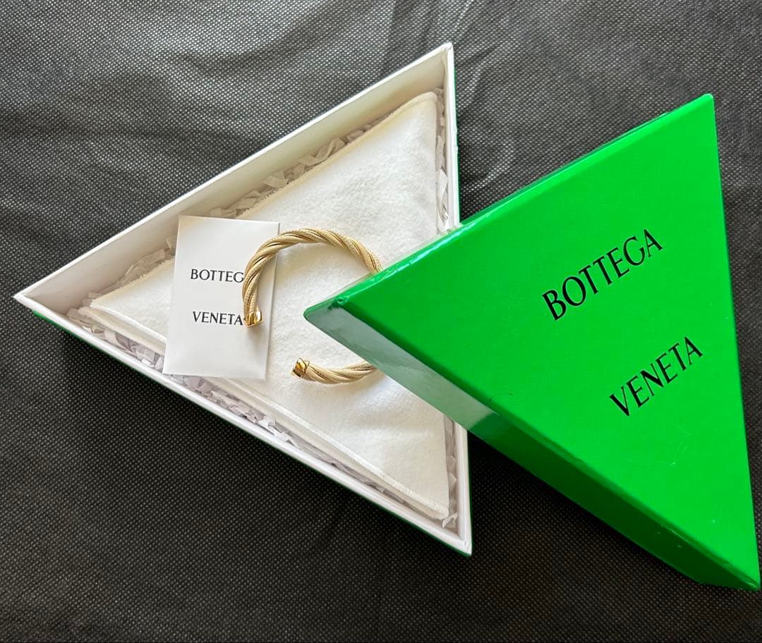 ボッテガヴェネタ AG925 レザー ツイスト バングル （ゴールドxベージュ）