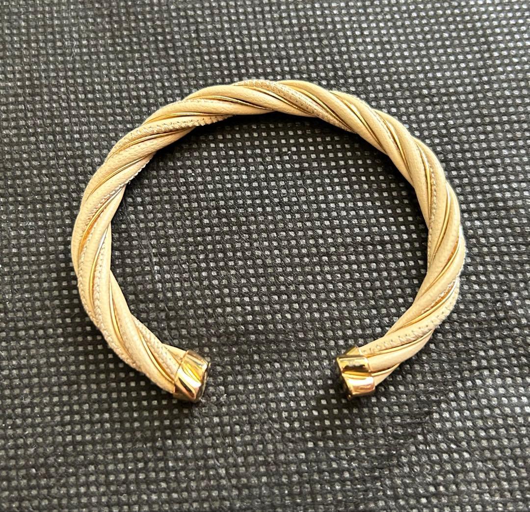ボッテガヴェネタ AG925 レザー ツイスト バングル （ゴールドxベージュ）