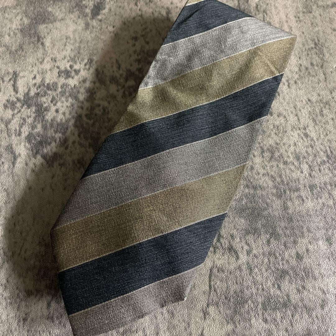 け*ご様 超特価 未使用 高級イタリア製生地 シングルスーツ 高級ブランドネクタ