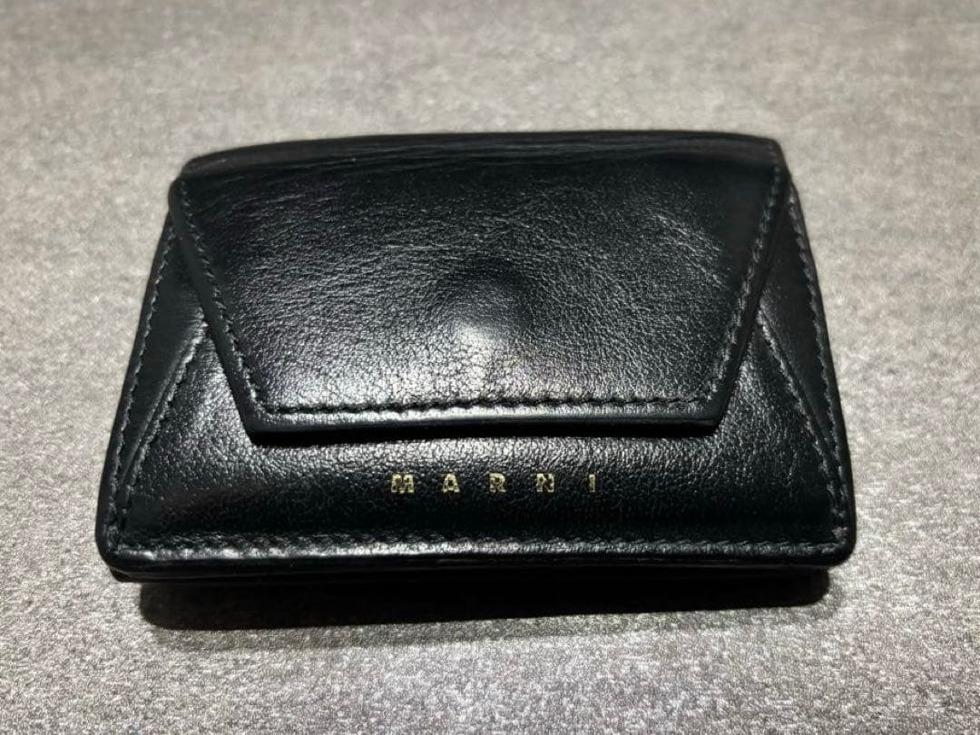 最終値下げです　MARNI ブラック 三つ折り財布