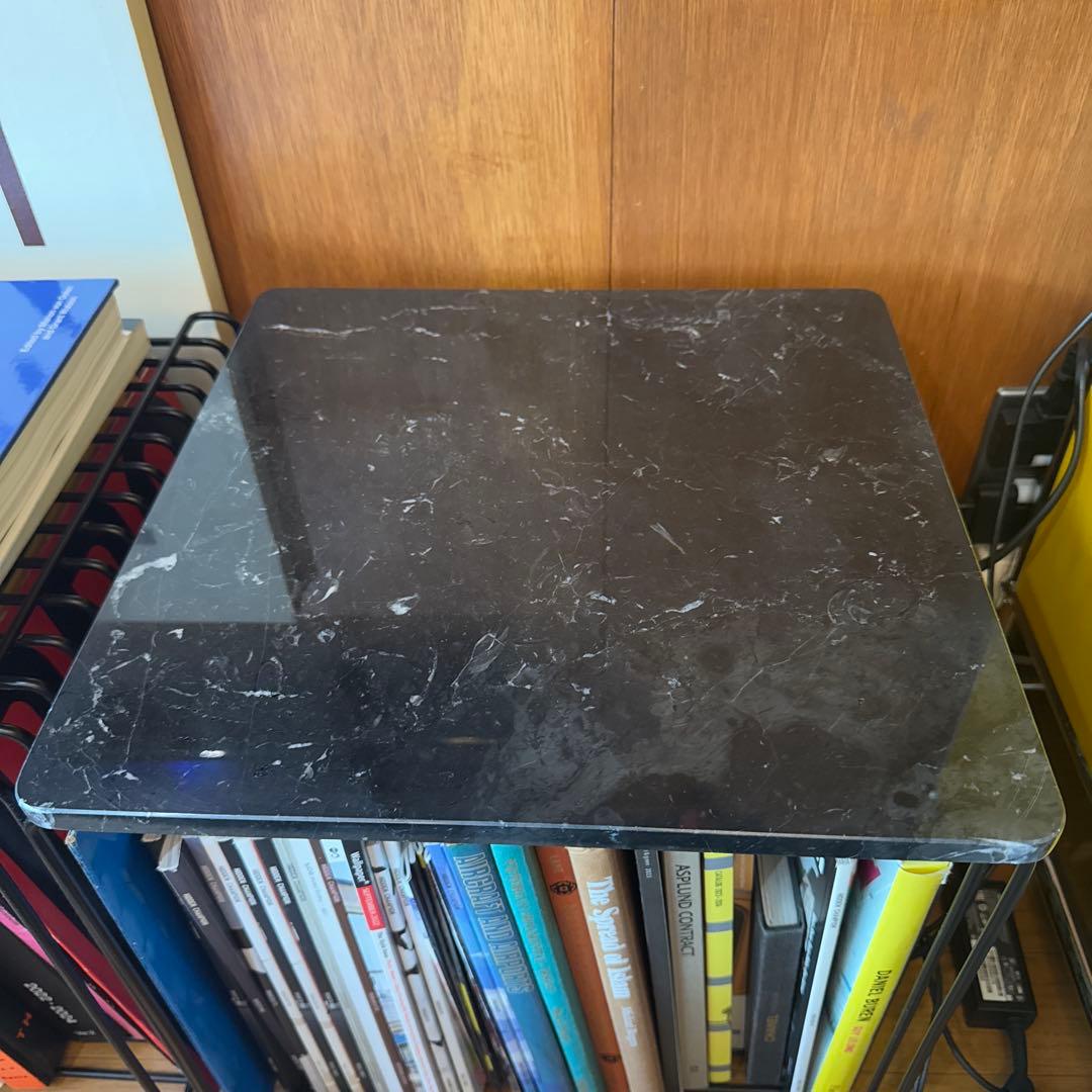 Montana モンタナ　Panton Wire Top Panel 大理石