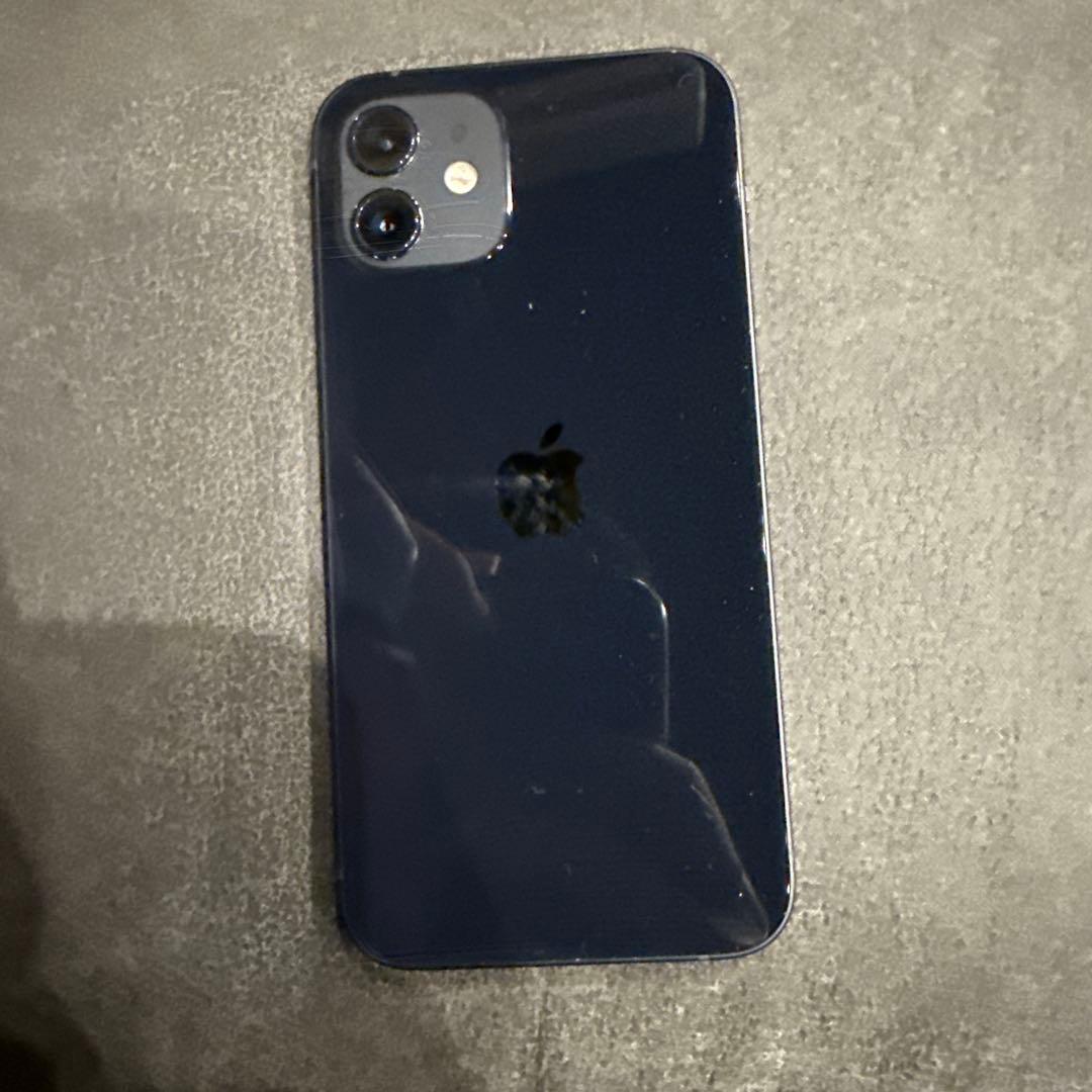 スマートフォン本体 iPhone12 (64GB)