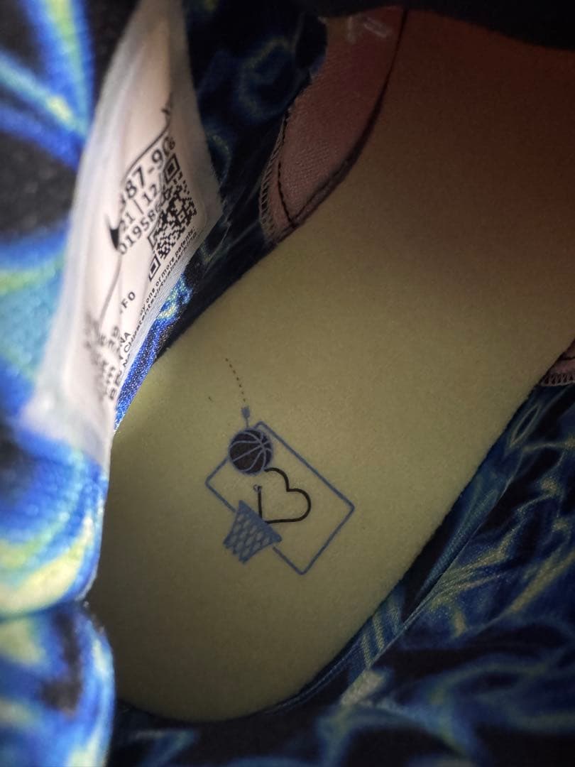 ナイキ NIKE EP カイリーインフィニティ バレンタイン バッシュ 24.5