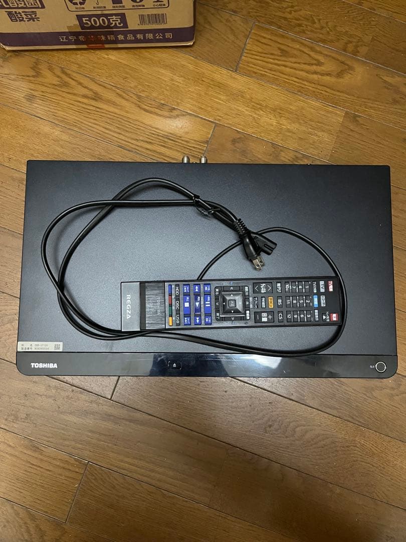 東芝 DBR-UT109 ブルーレイレコーダー　【美品】B-CASカード