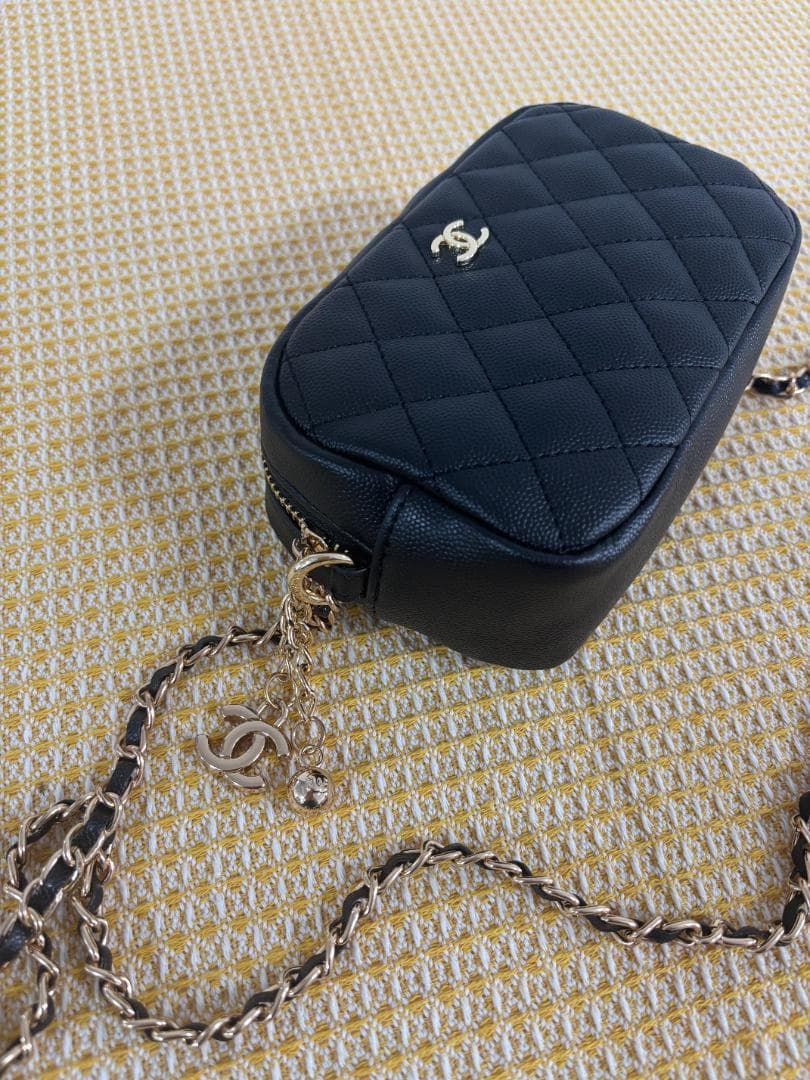 自家保管！ブラック ショルダーバッグ