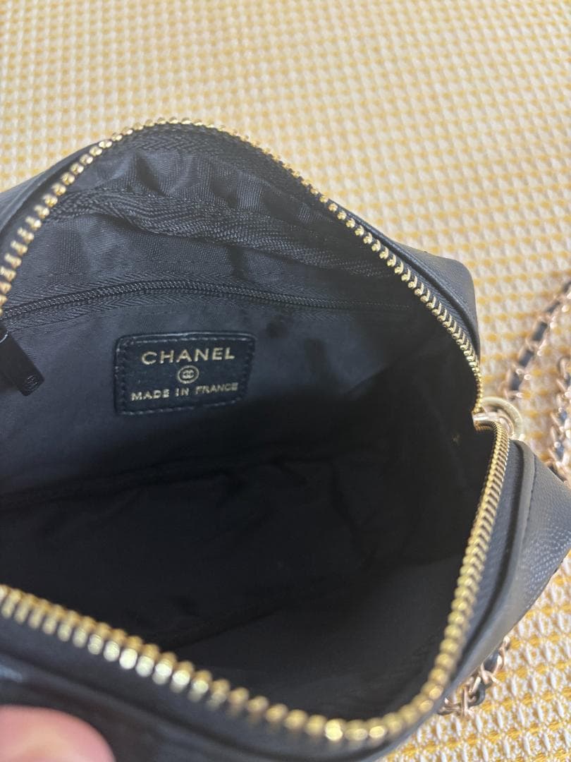 自家保管！ブラック ショルダーバッグ