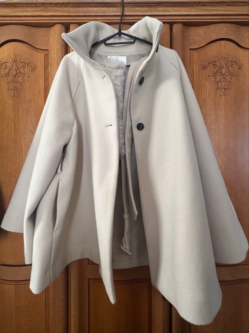 chico ファー取り外しケープコート　 アイボリー