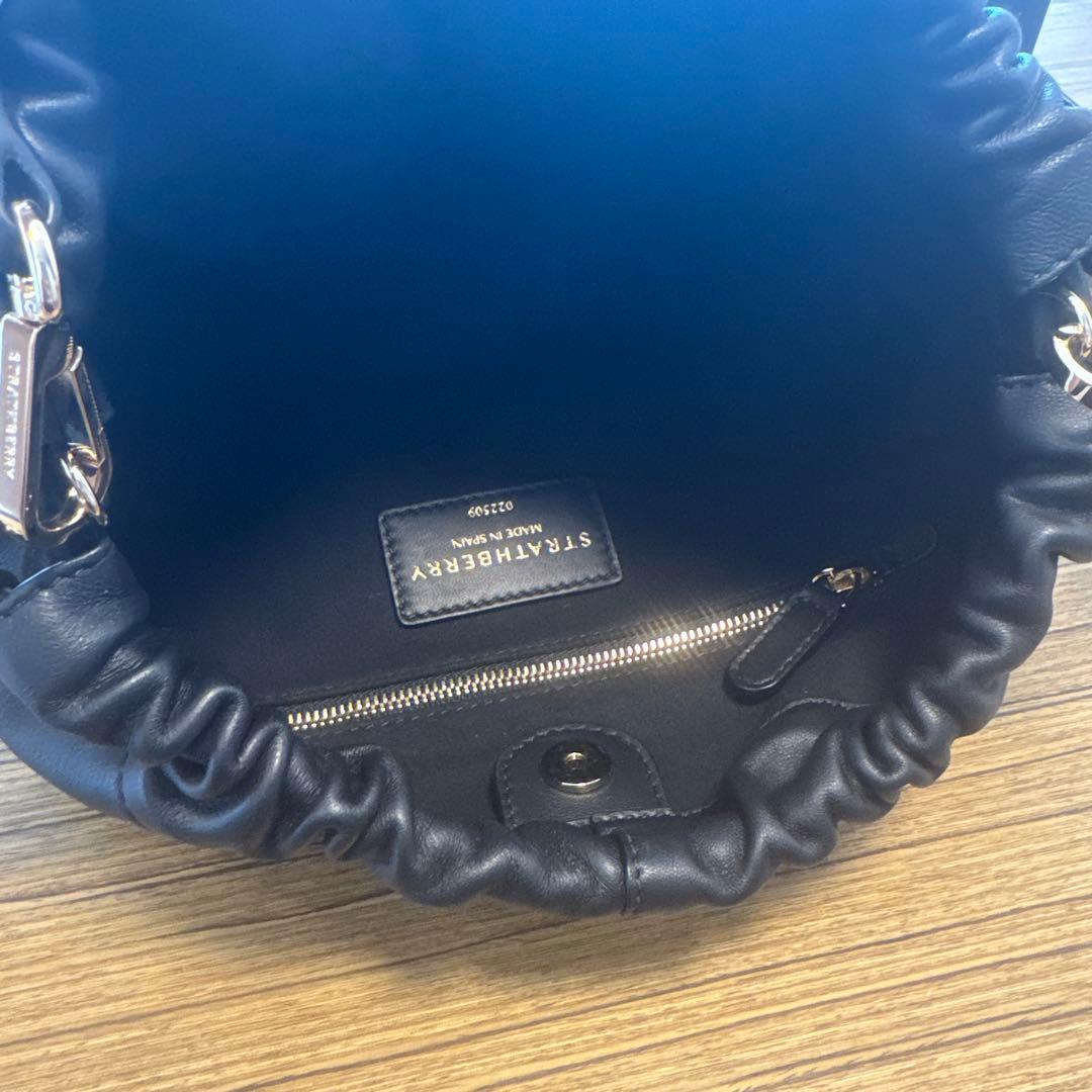 バッグ STRATHBERRY Charlotte Midi Drawstring