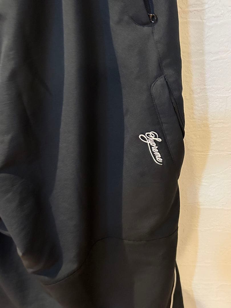 supreme NIKEコラボ　トラックパンツブラック　Mサイズ