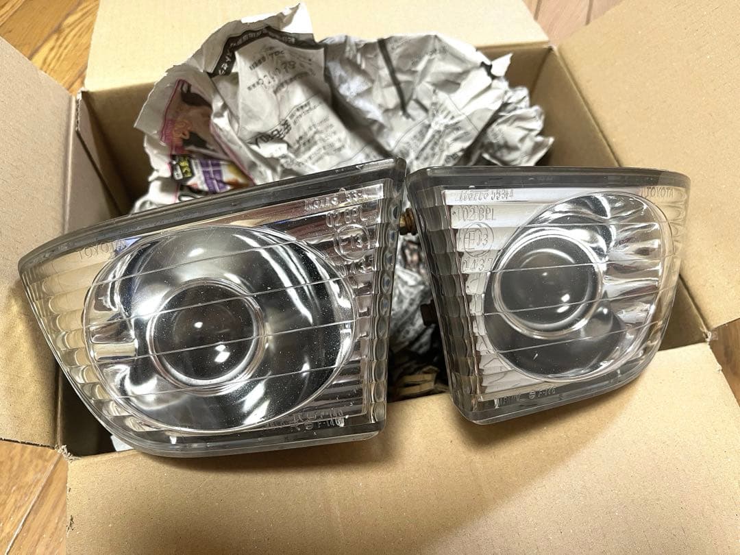 アルテッツァ　純正フォグランプ