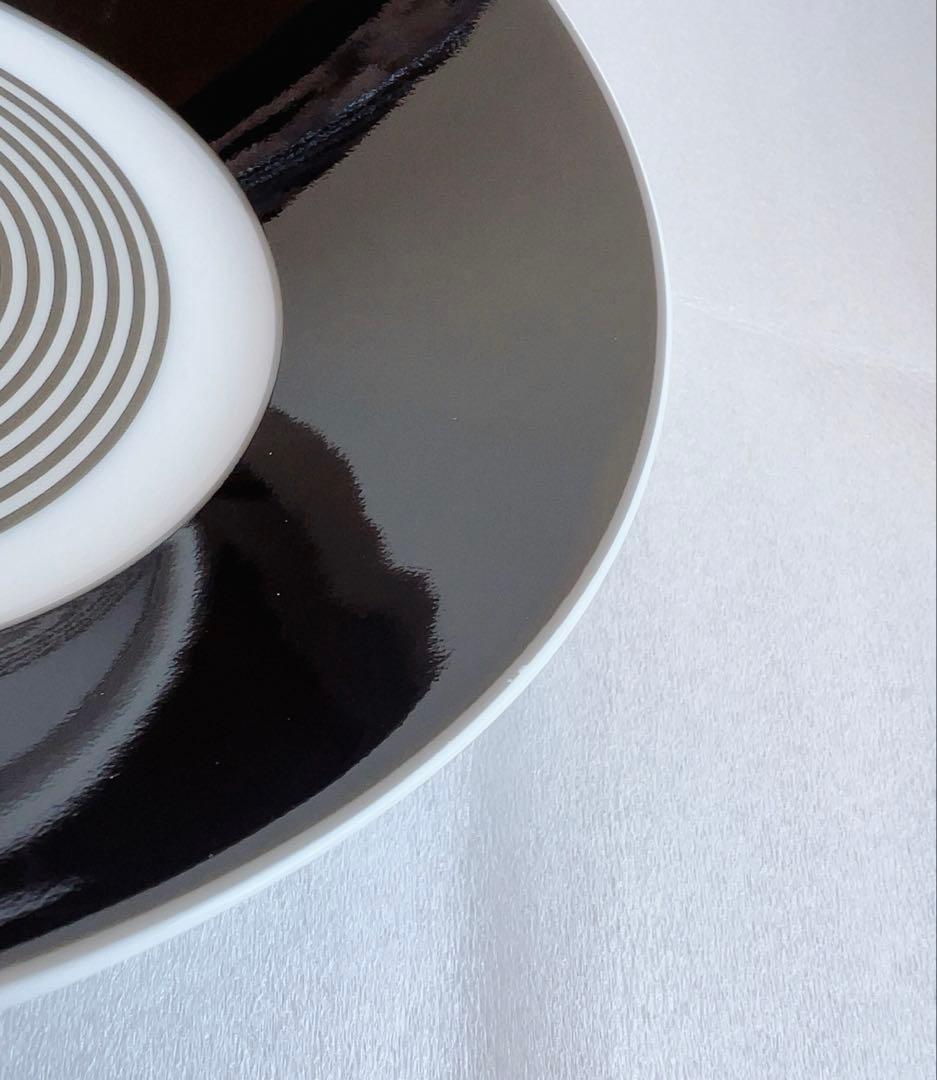 HERMES ラリー24 オーバルプレート　ホワイト/ ブラック