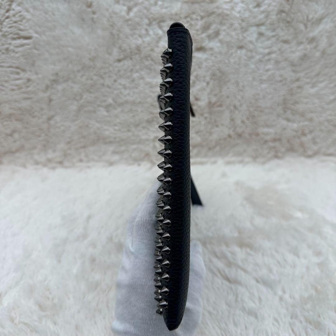 ✨極美品✨箱あり　ルブダン　セカンドバッグ　スタッズ　パネトーネ　シボ革　黒　赤