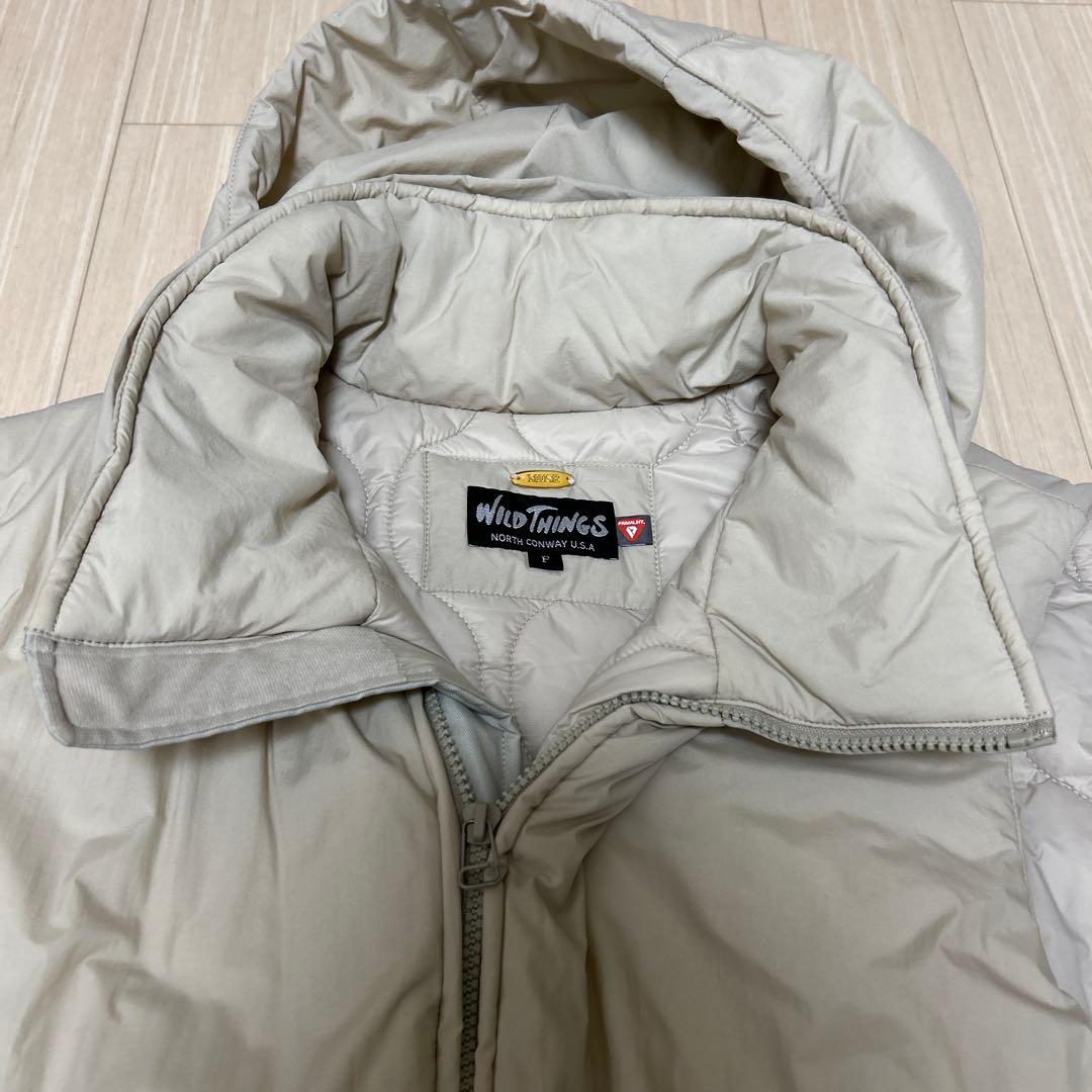 美品ダウンベスト