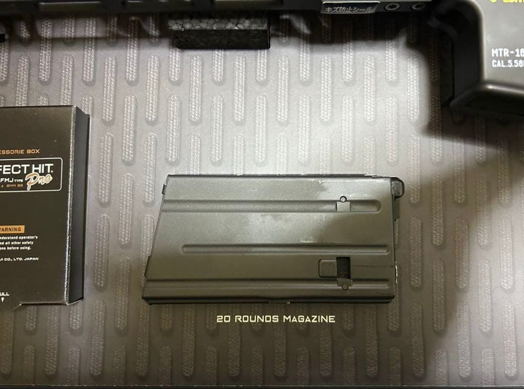 【最終お値下げ！】【極美品・法定初速内カスタム品】ガスガンMTR16