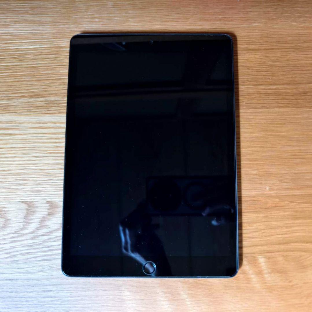 Apple iPad　第8世代Wi-Fi　32GB スペースグレー　箱付き