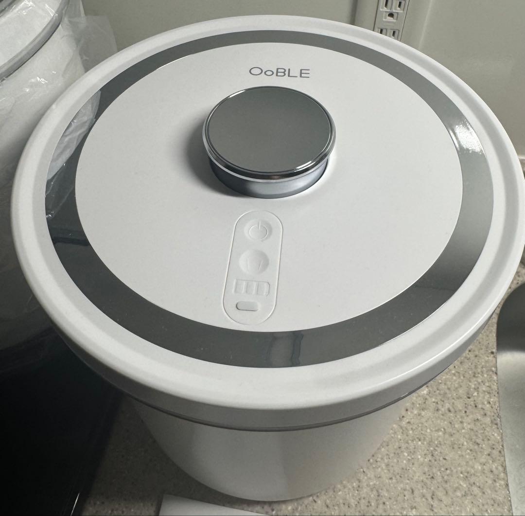 断捨離特価中 新品未使用 OoBLE 真空保存容器