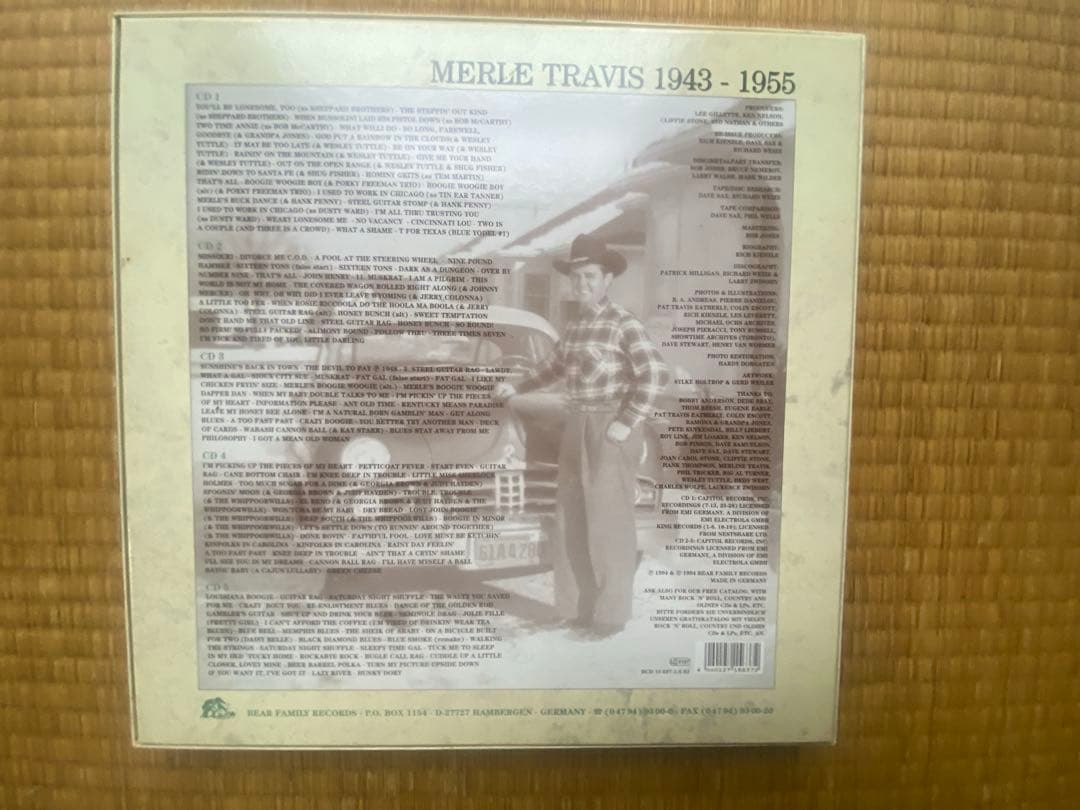 Merle Travis ５枚組CDボックス　豪華ブックレット付き